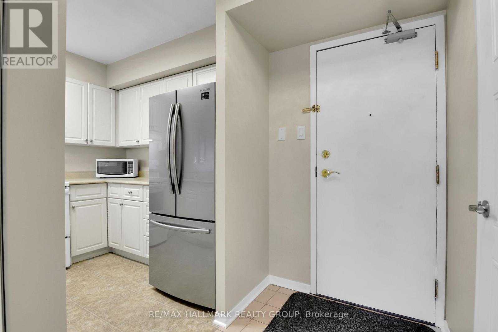 Photo 22 of 503 545 St Laurent Boulevard, Ottawa ON