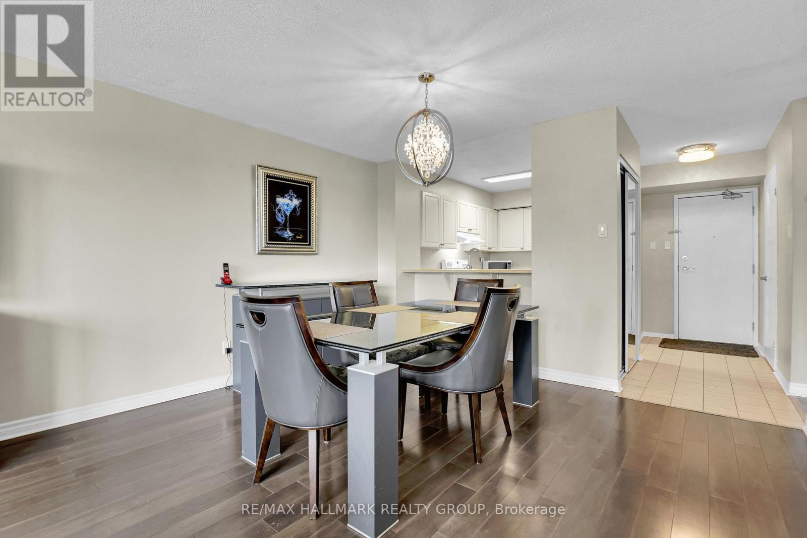 Photo 20 of 503 545 St Laurent Boulevard, Ottawa ON