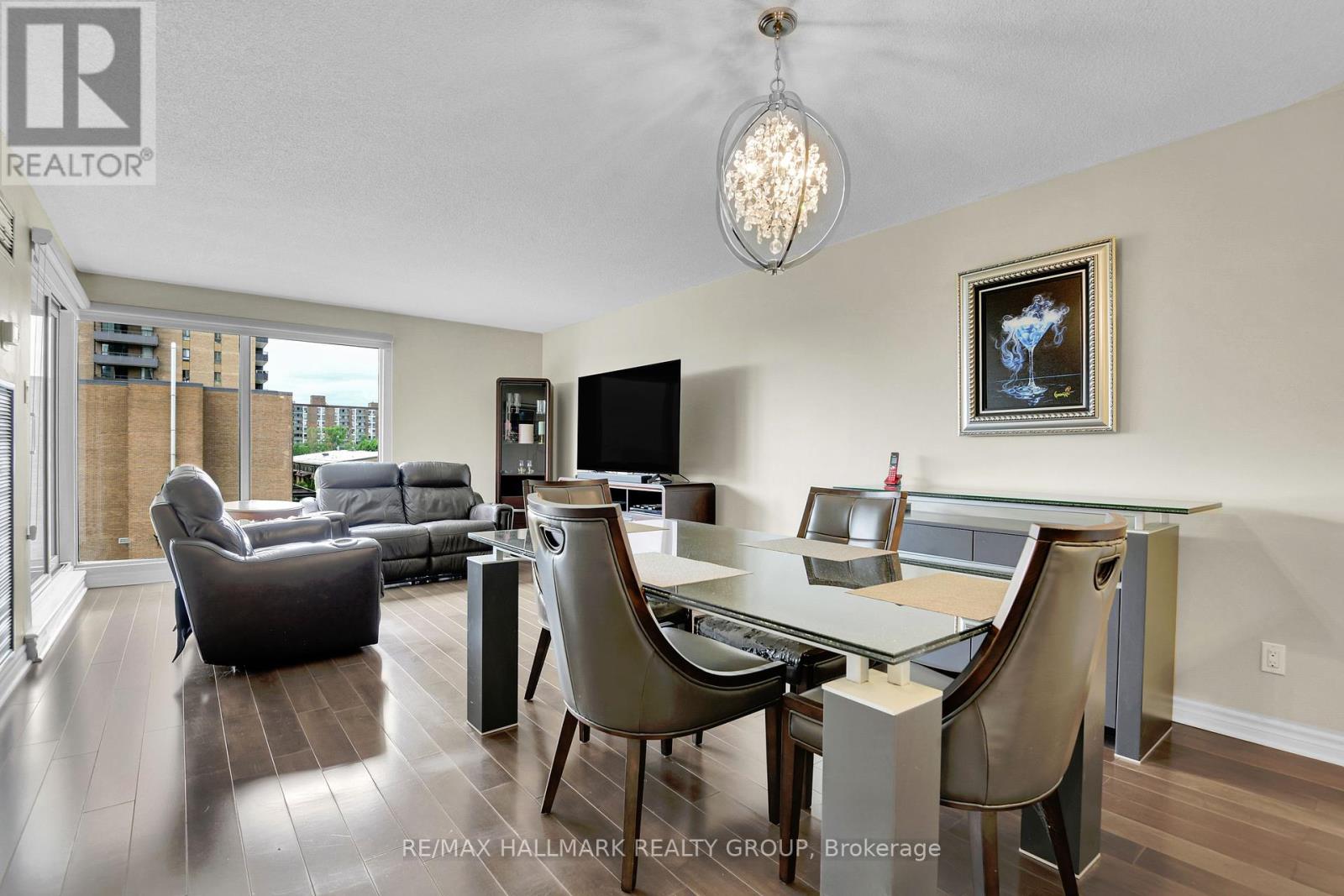 Photo 13 of 503 545 St Laurent Boulevard, Ottawa ON
