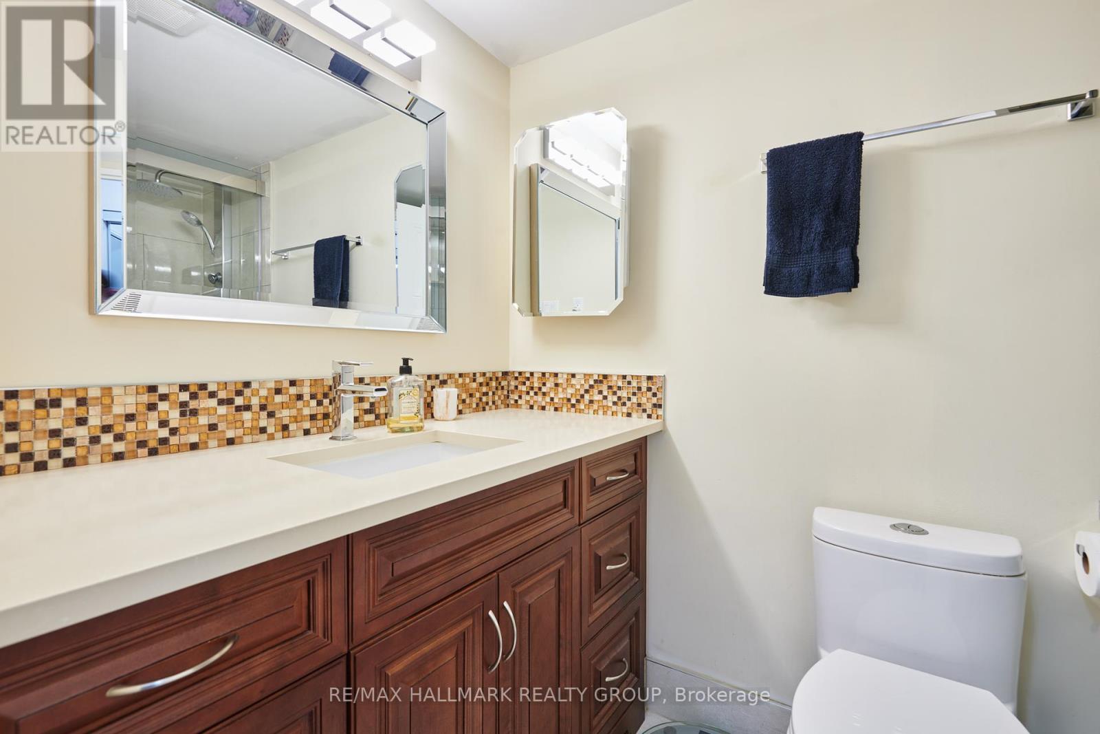 Photo 1 of 503 545 St Laurent Boulevard, Ottawa ON