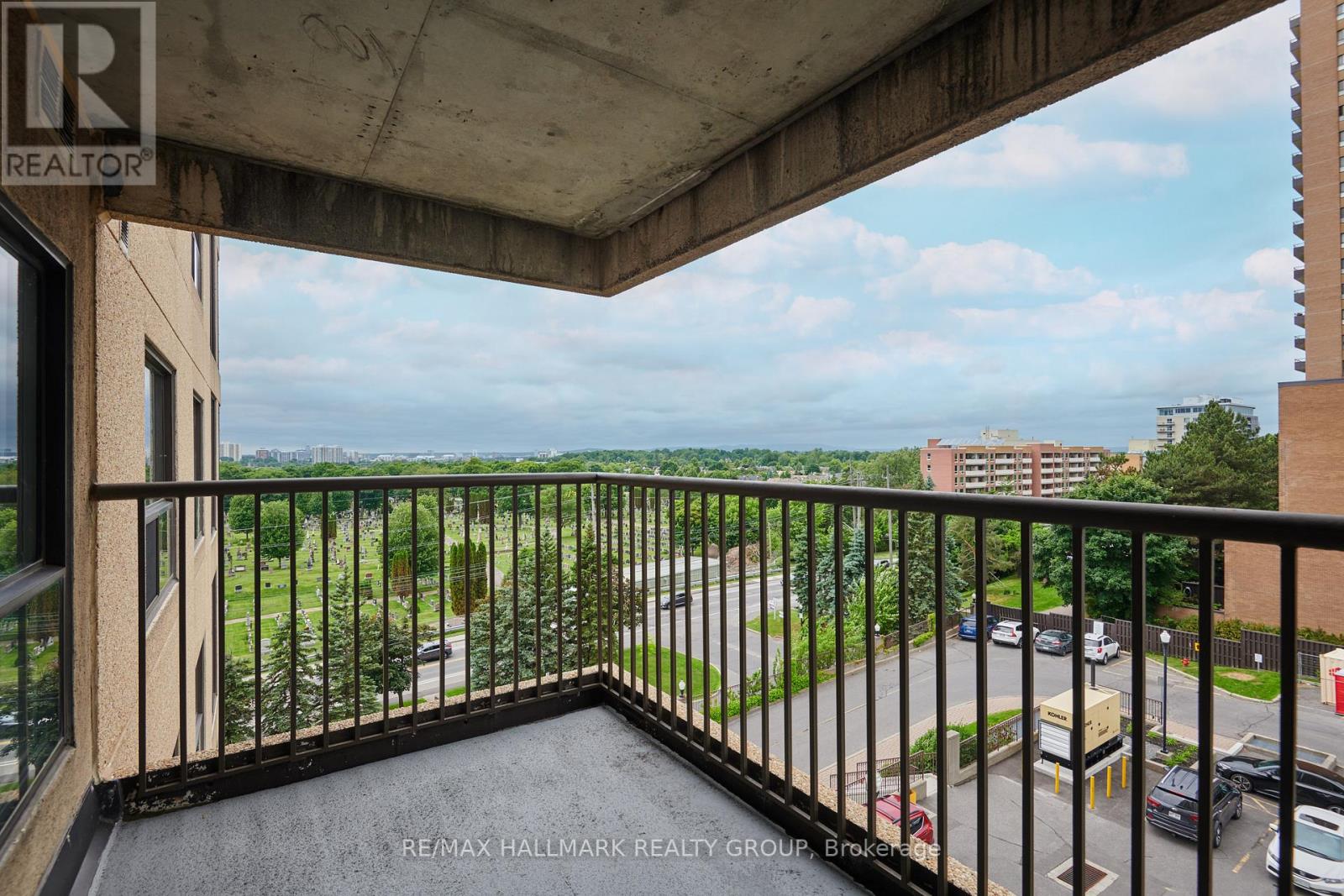 Photo 16 of 503 545 St Laurent Boulevard, Ottawa ON