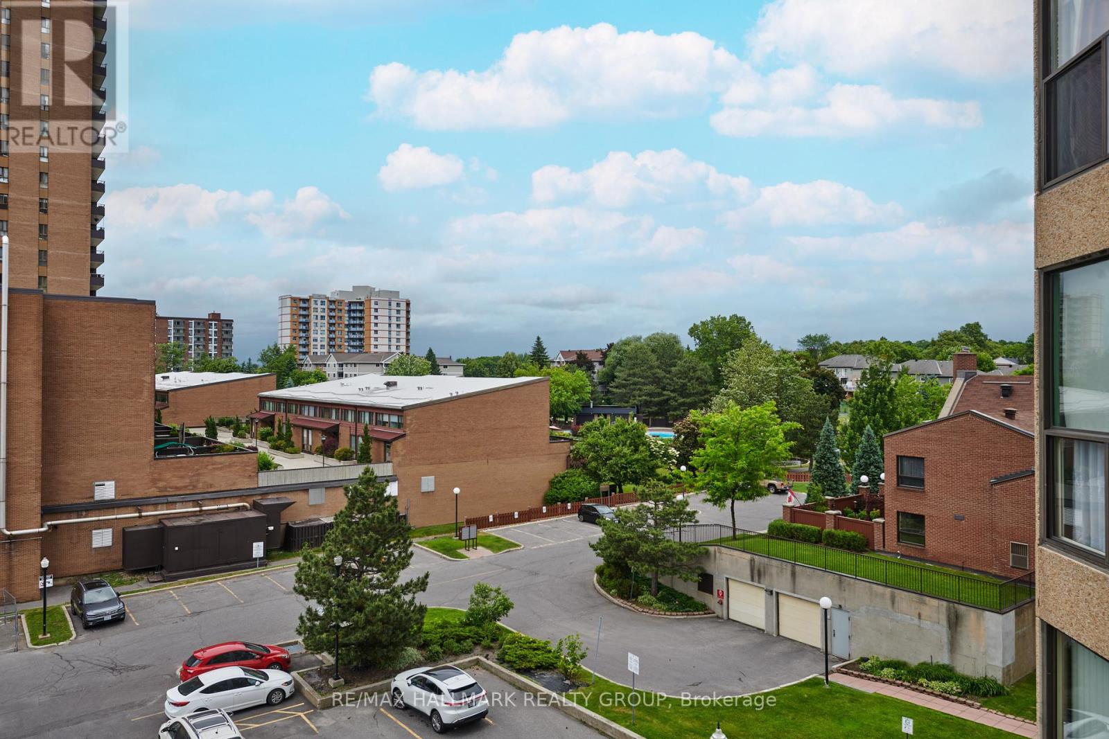 Photo 18 of 503 545 St Laurent Boulevard, Ottawa ON