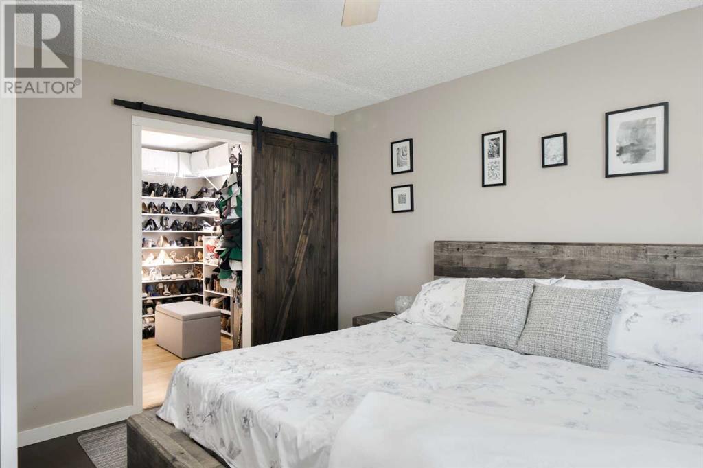 Single Family House 4 Level for Sale in  MacEwan Meadow Way NW MacEwan Glen Calgary 
