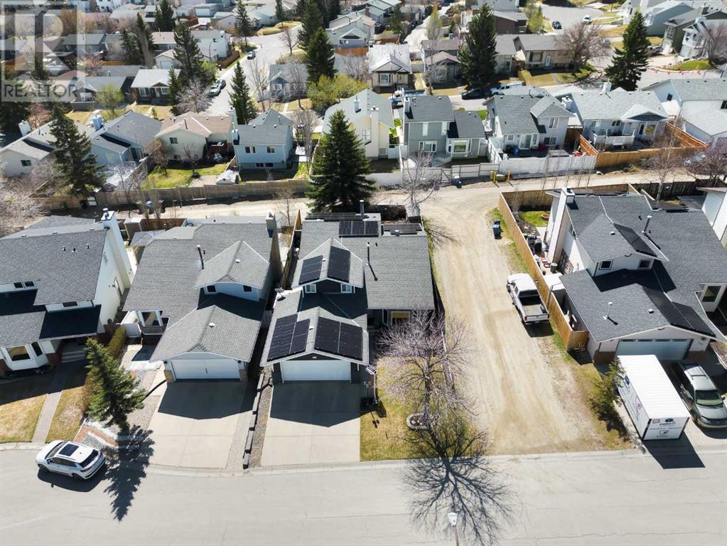 Single Family House 4 Level for Sale in  MacEwan Meadow Way NW MacEwan Glen Calgary 