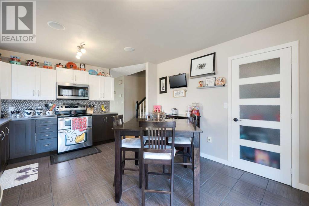 Single Family House 4 Level for Sale in  MacEwan Meadow Way NW MacEwan Glen Calgary 