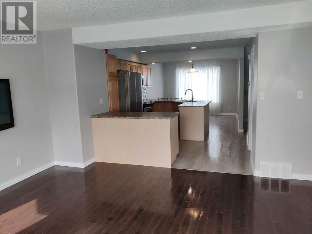 Photo 2 of 6 200 Arabian Drive, Fort Mcmurray AB