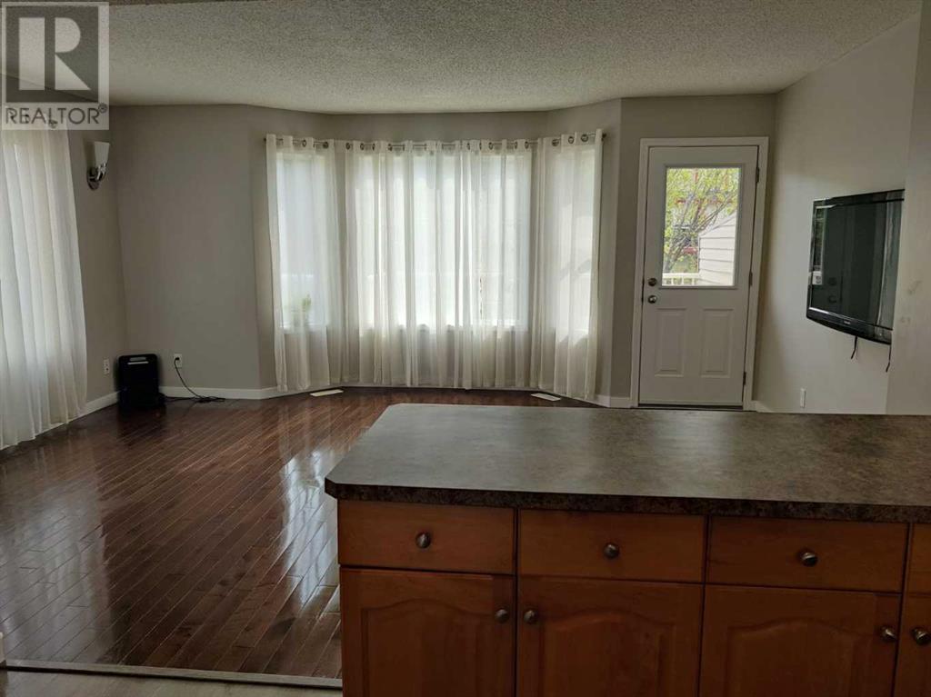 Photo 6 of 6 200 Arabian Drive, Fort Mcmurray AB