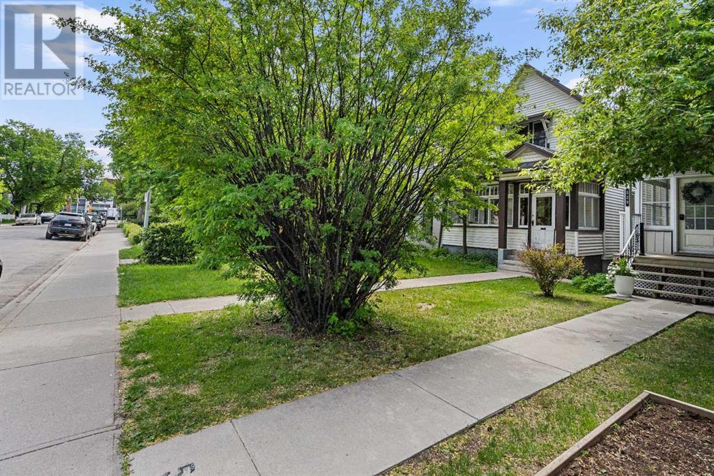 Single Family House for Sale in   Avenue SW Cliff Bungalow Calgary 