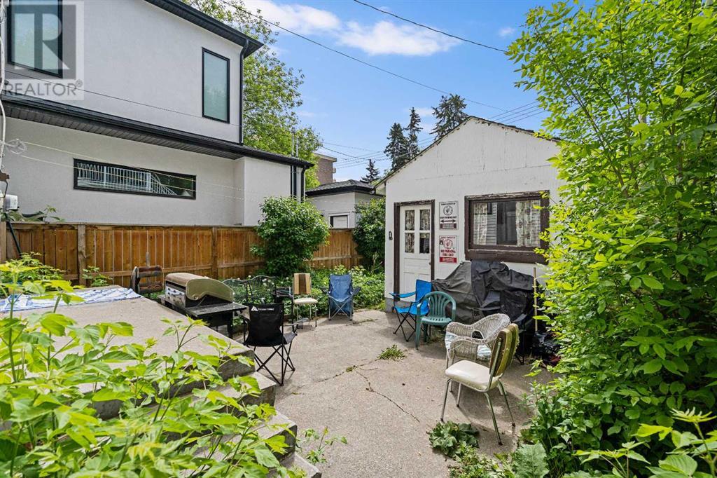 Single Family House for Sale in   Avenue SW Cliff Bungalow Calgary 