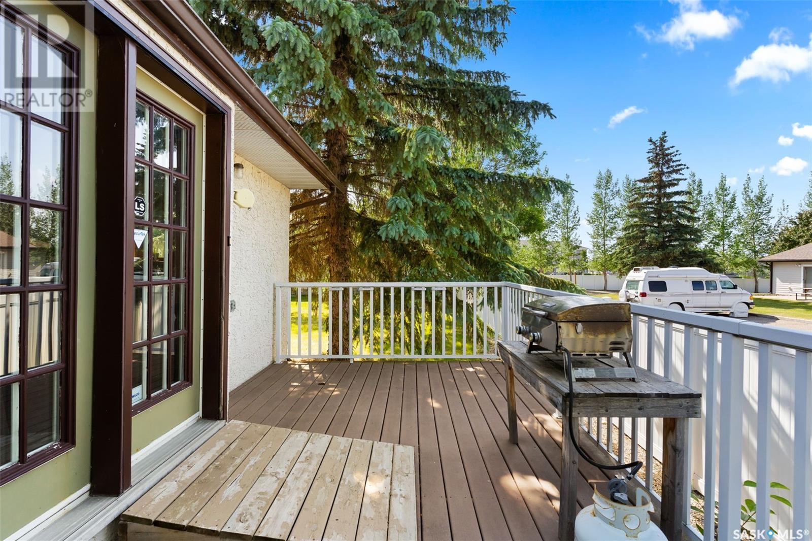 Single Family House Bungalow for Sale in  Greensboro DRIVE Regina 