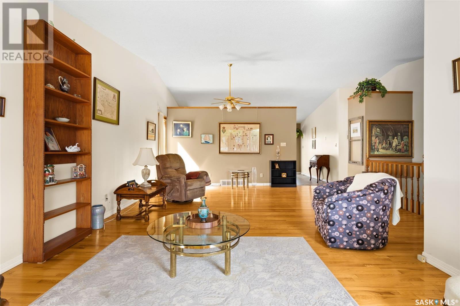 Single Family House Bungalow for Sale in  Greensboro DRIVE Regina 