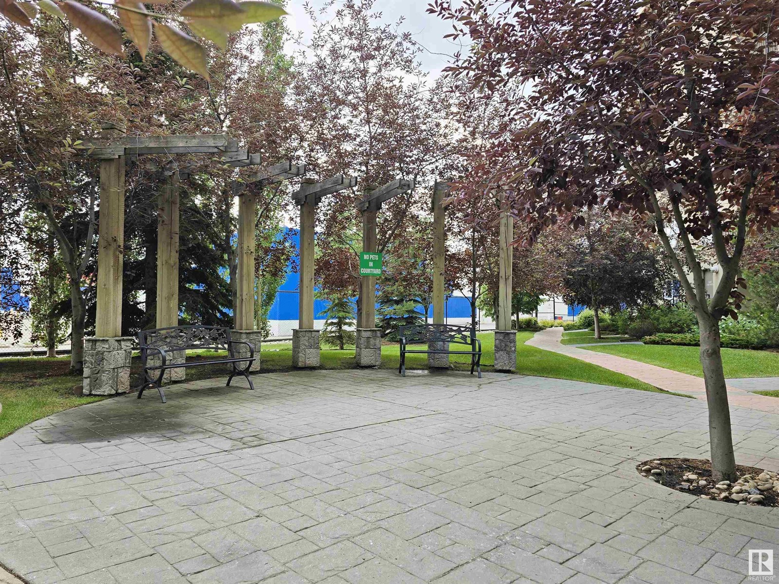 Photo 12 of 2 105 4245 139 Av Nw Nw, Edmonton AB