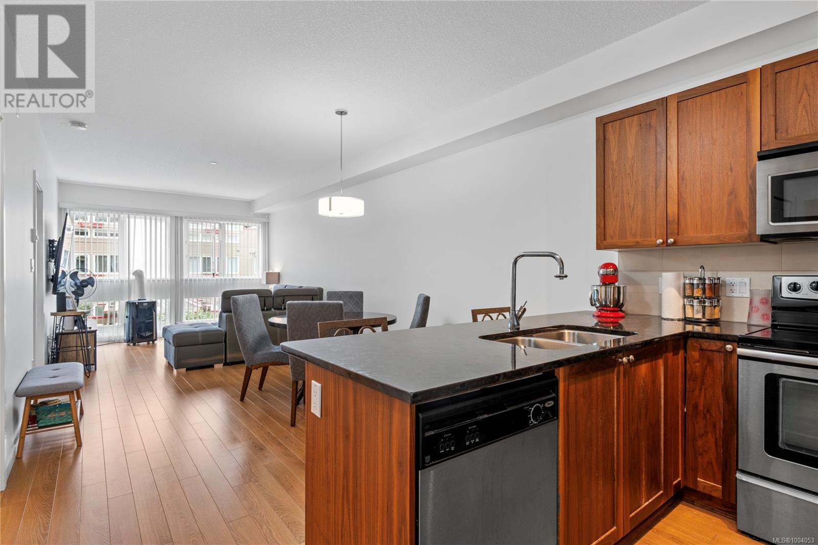 303 99 Chapel St, Nanaimo