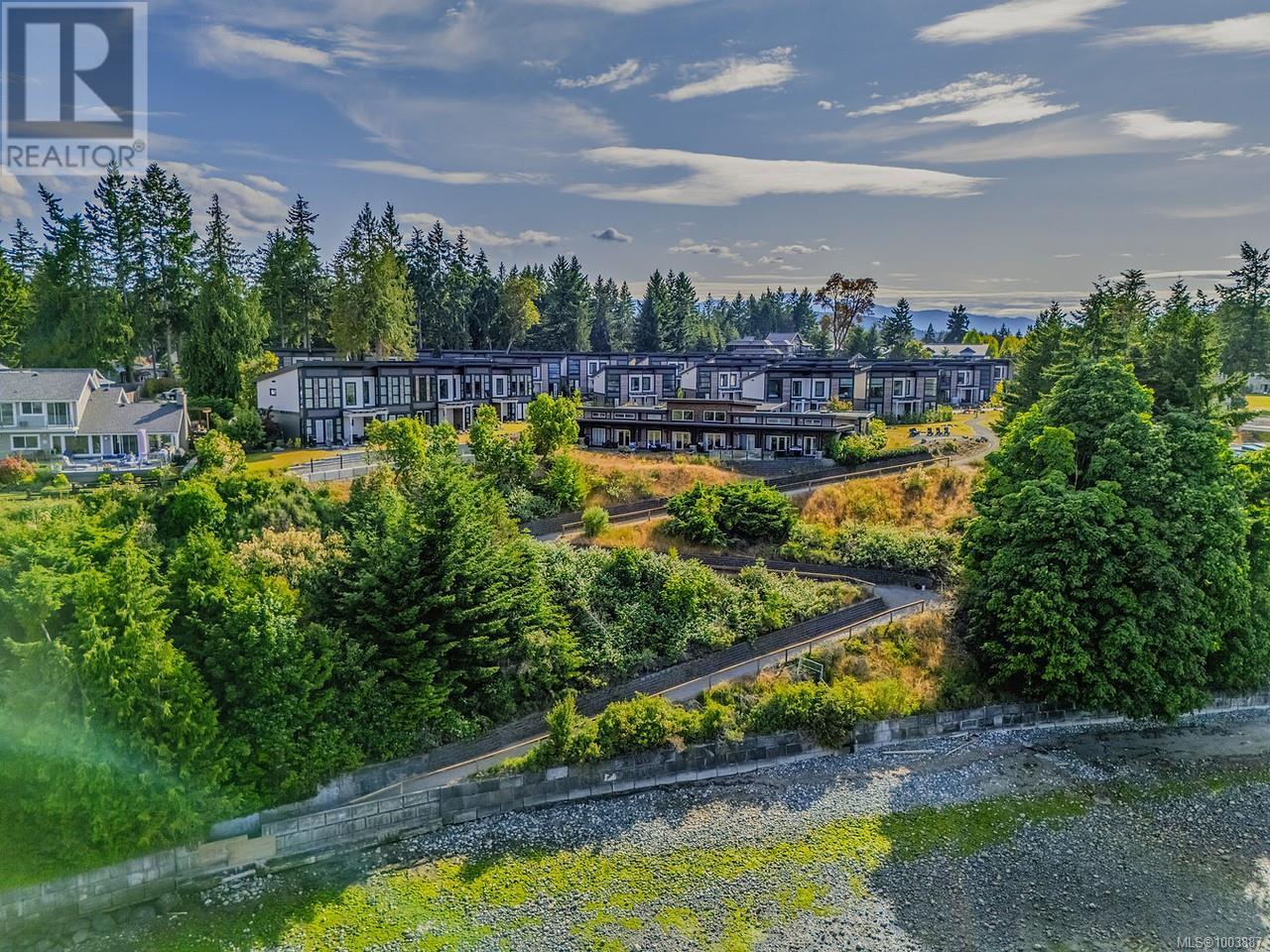 Photo 32 of 48 1175 Resort Dr, Parksville BC