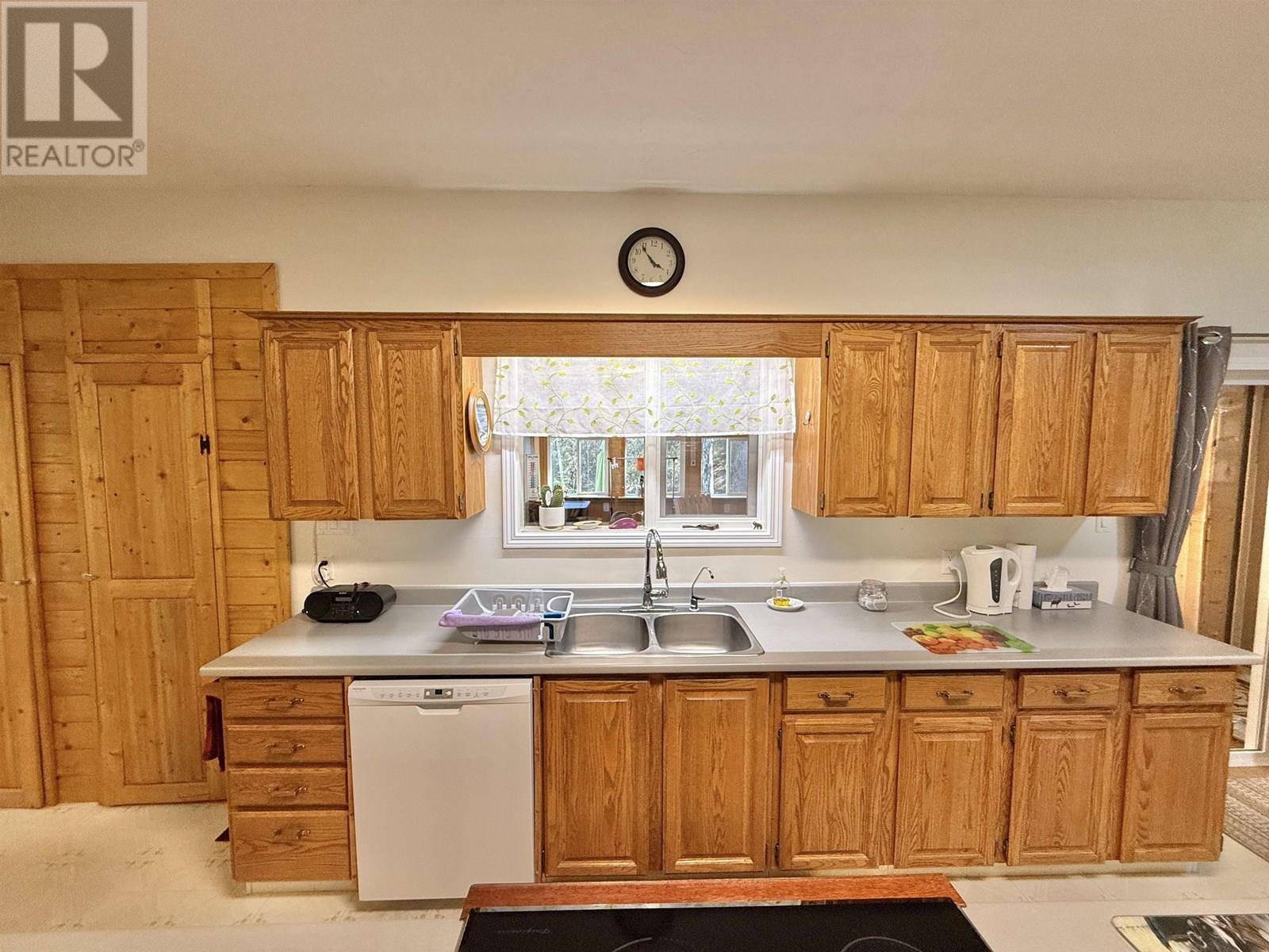 2401 TANOKA ROAD, Quesnel