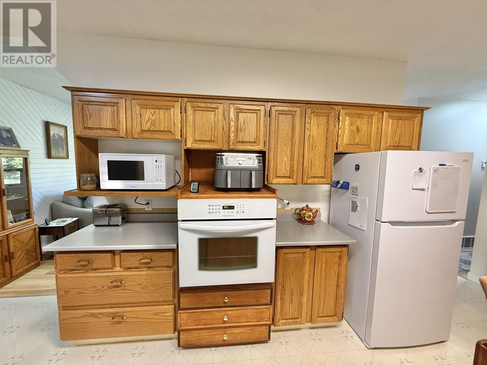 2401 TANOKA ROAD, Quesnel