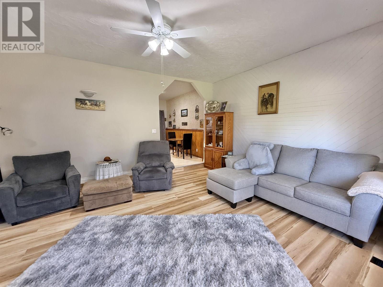 2401 TANOKA ROAD, Quesnel