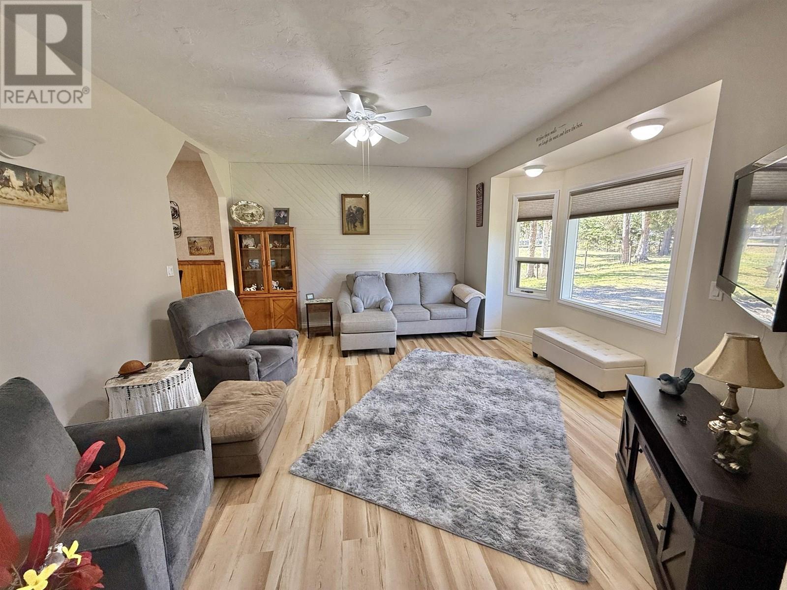 2401 TANOKA ROAD, Quesnel