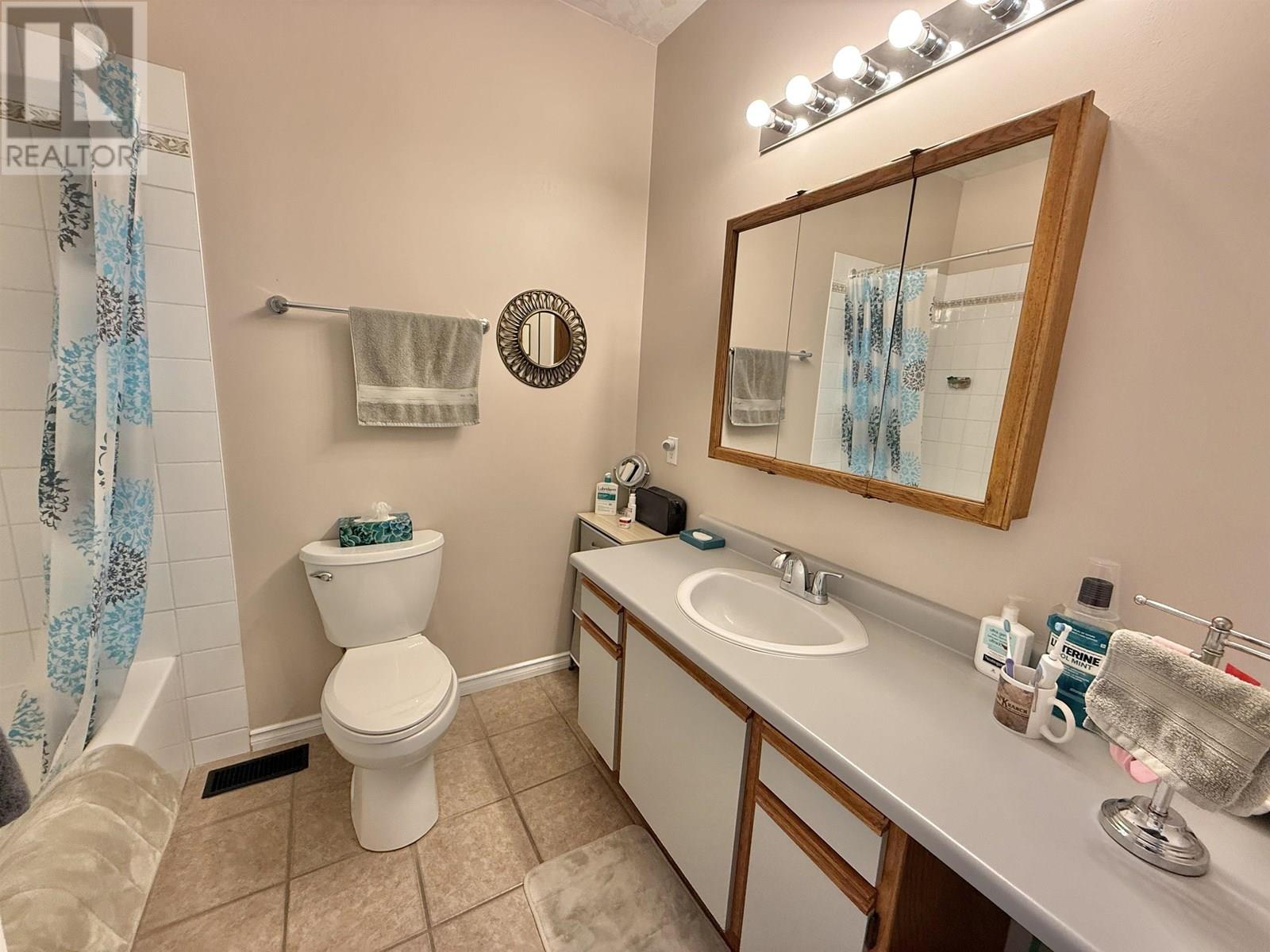 2401 TANOKA ROAD, Quesnel