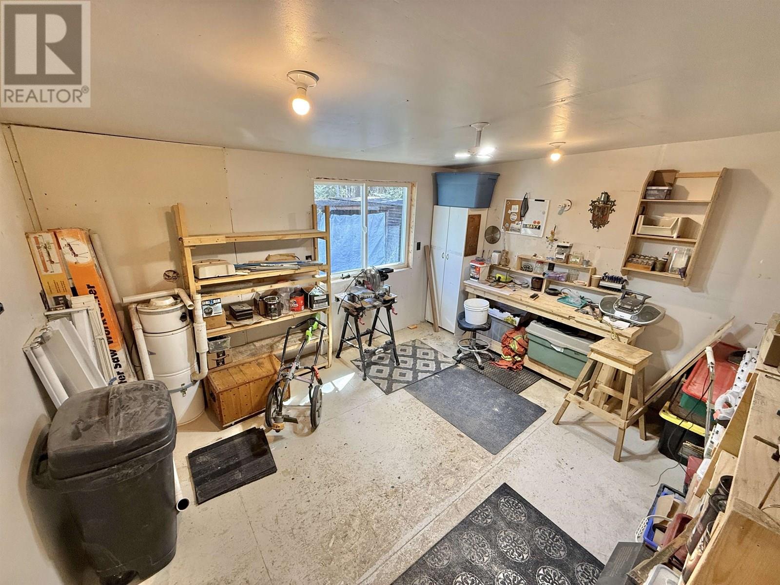 2401 TANOKA ROAD, Quesnel