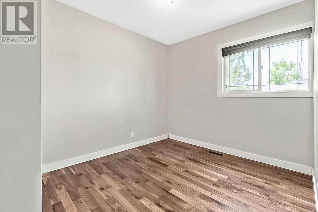 Single Family House Bungalow for Sale in  Olympia Drive SE Ogden Calgary 