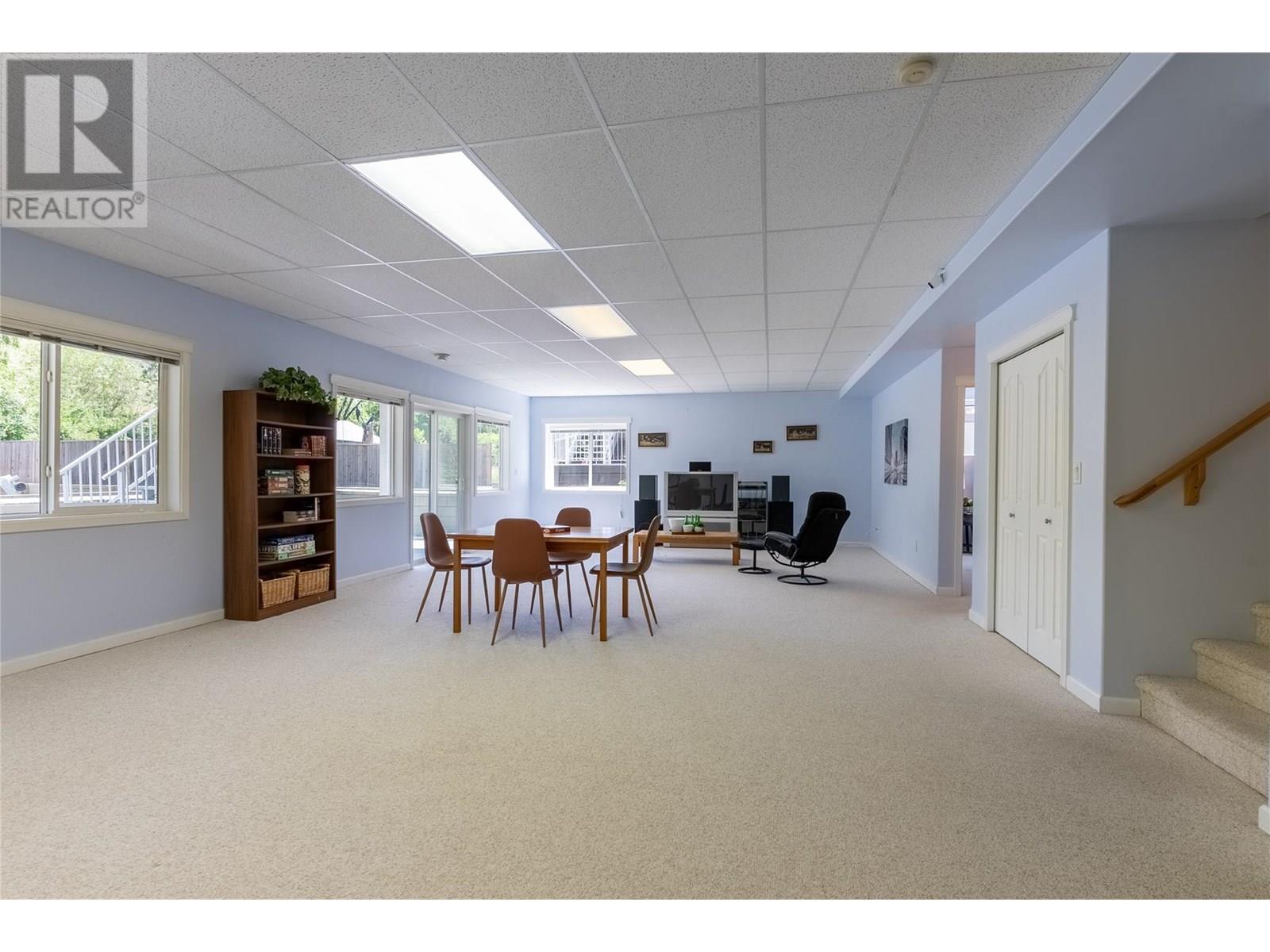 3727 OVERLANDER Drive - 29