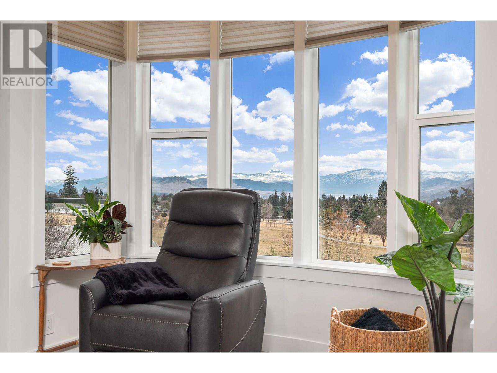 5393 East Vernon Road, Vernon