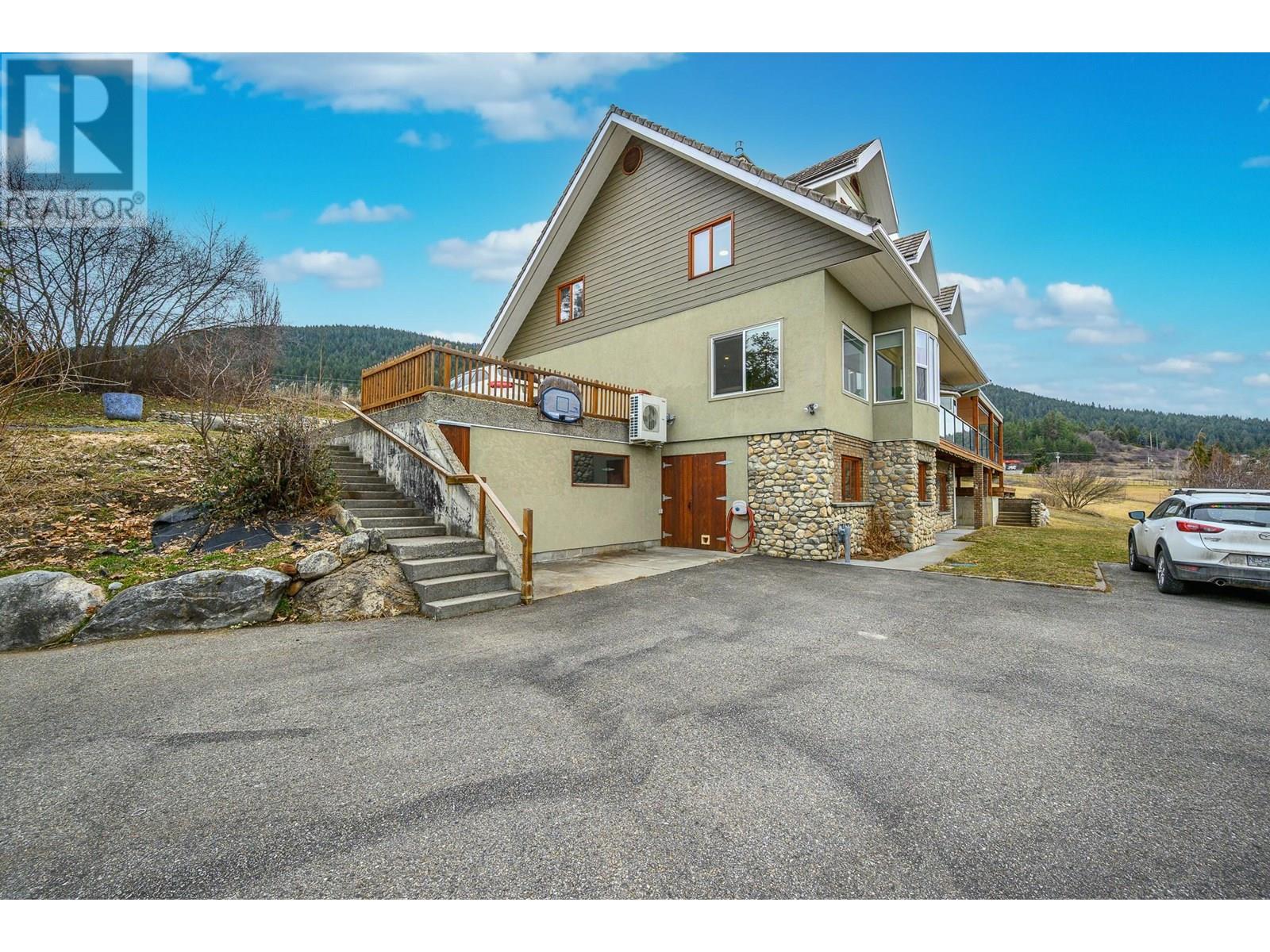 5393 East Vernon Road, Vernon