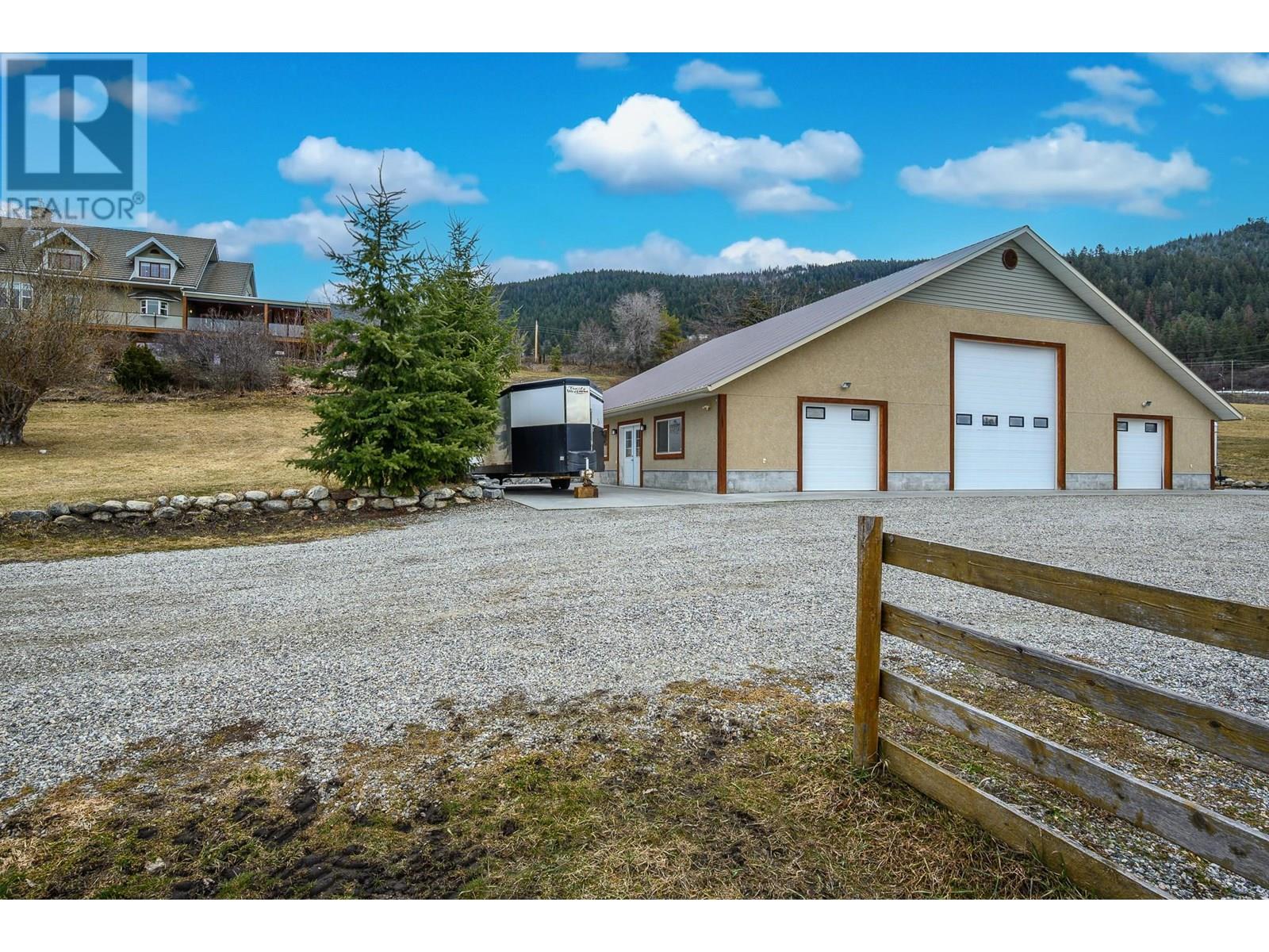 5393 East Vernon Road, Vernon