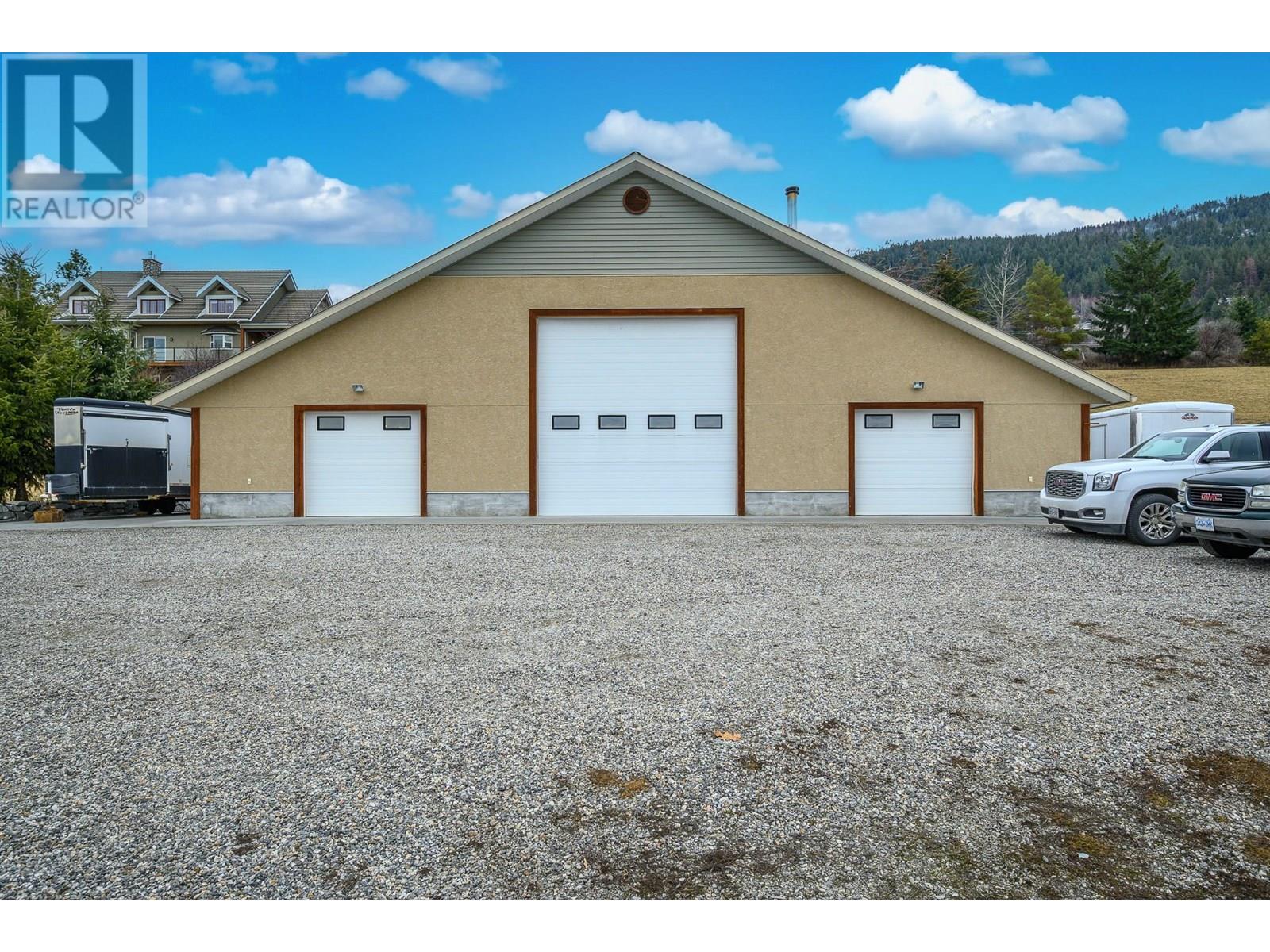 5393 East Vernon Road, Vernon