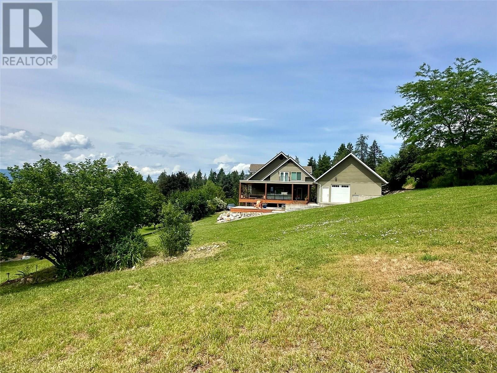 5393 East Vernon Road, Vernon