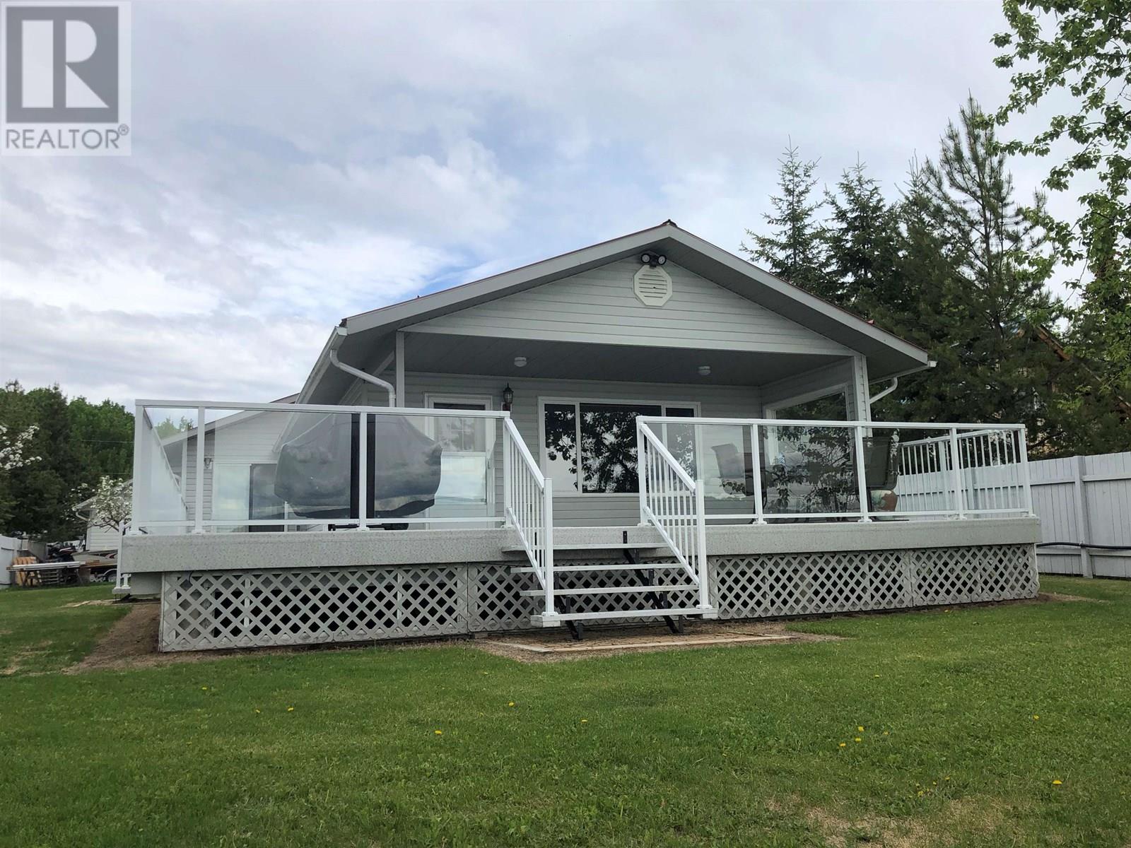 7013 PETERSON ROAD, Fraser Lake