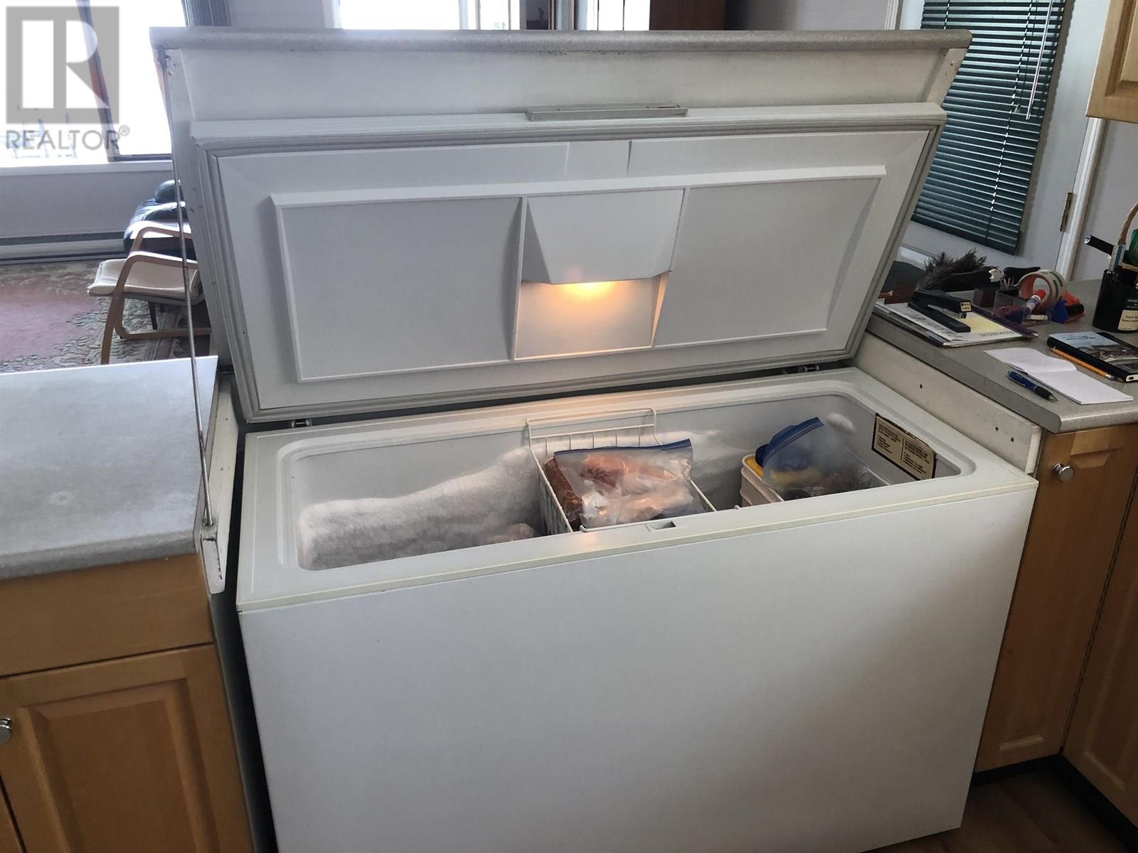 7013 PETERSON ROAD, Fraser Lake