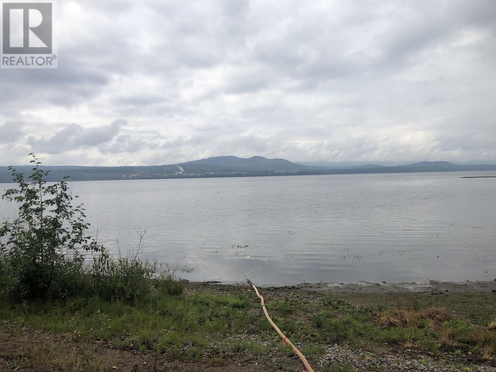 7013 PETERSON ROAD, Fraser Lake