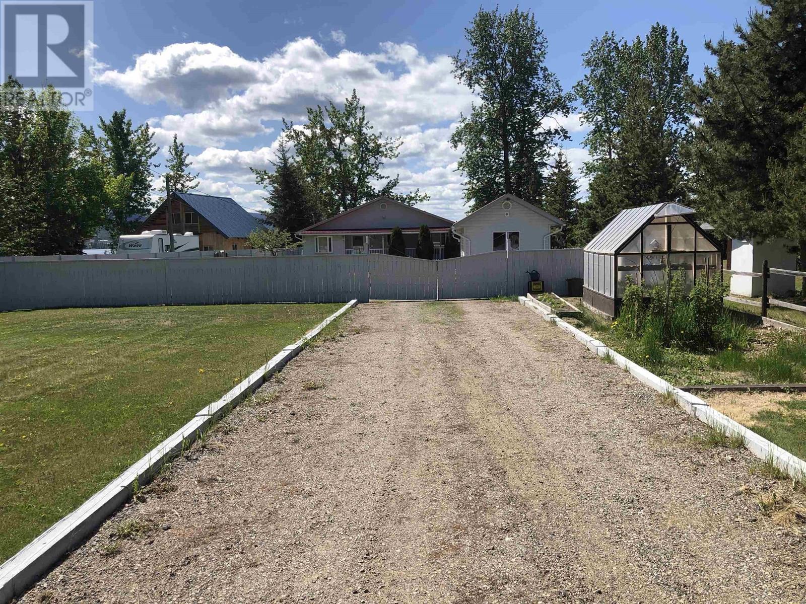7013 PETERSON ROAD, Fraser Lake