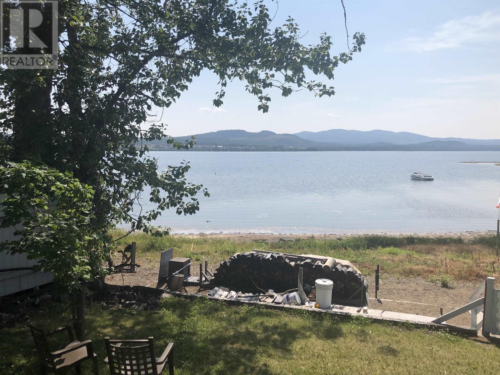 7013 PETERSON ROAD, Fraser Lake