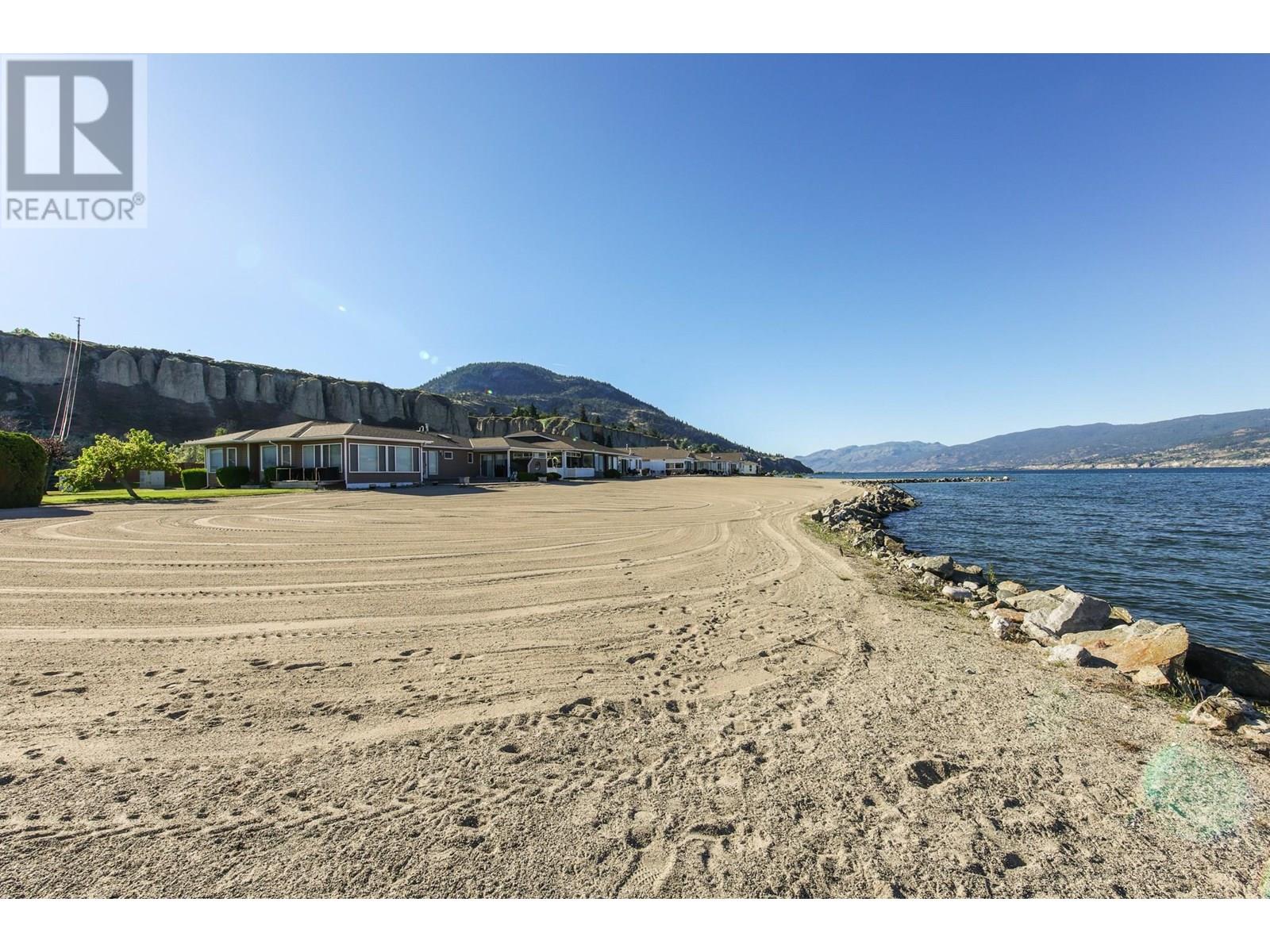 606 Red Wing Drive, Penticton