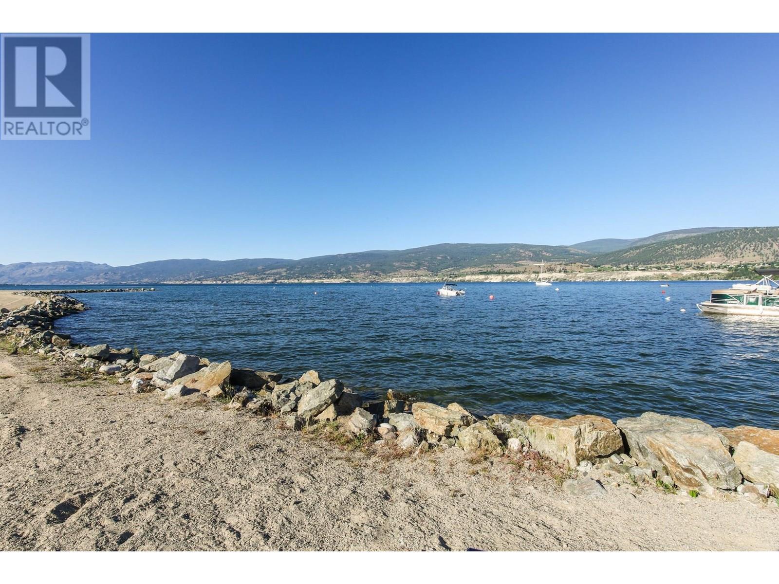 606 Red Wing Drive, Penticton