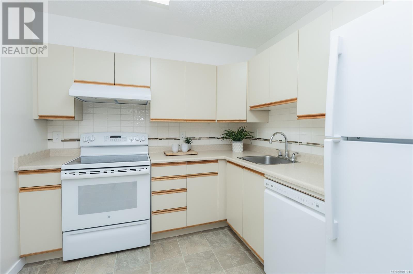 410 6715 Dover Rd, Nanaimo