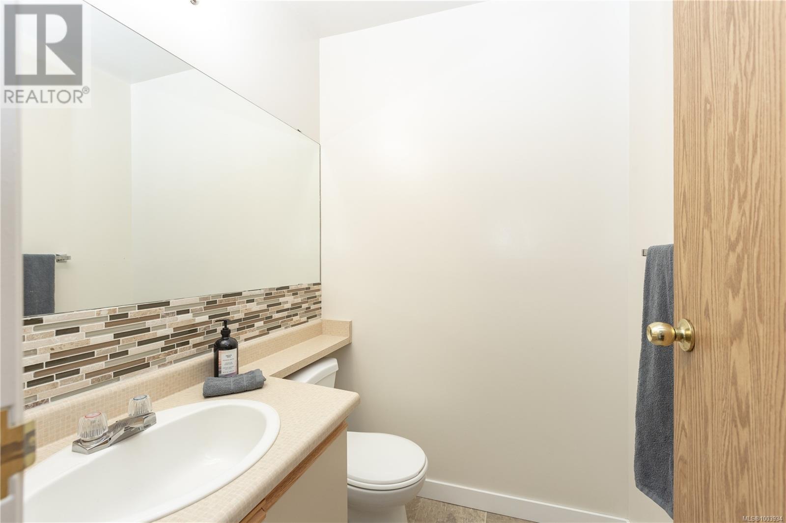 410 6715 Dover Rd, Nanaimo