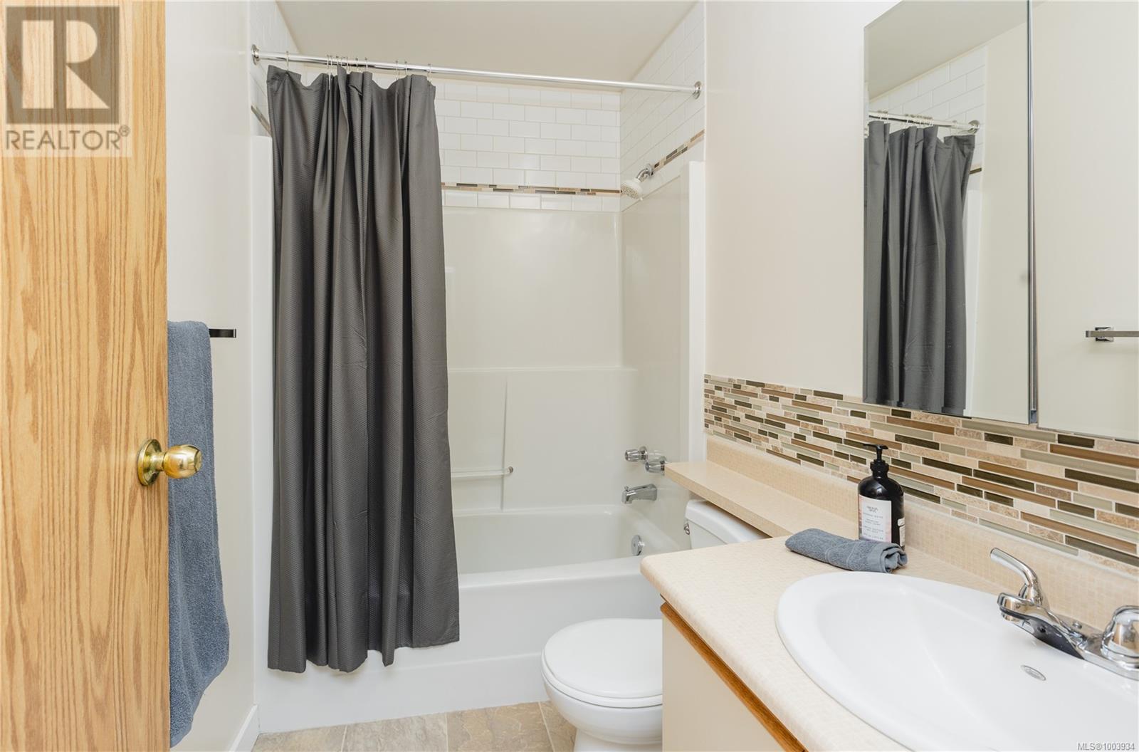 410 6715 Dover Rd, Nanaimo