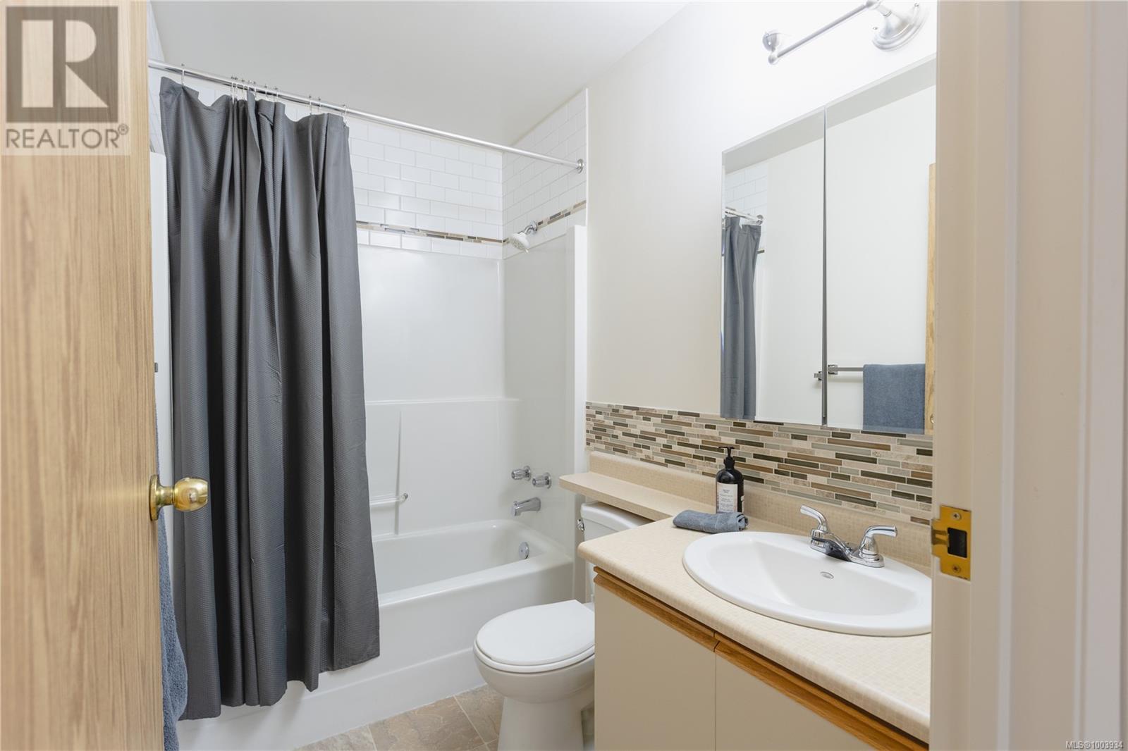 410 6715 Dover Rd, Nanaimo