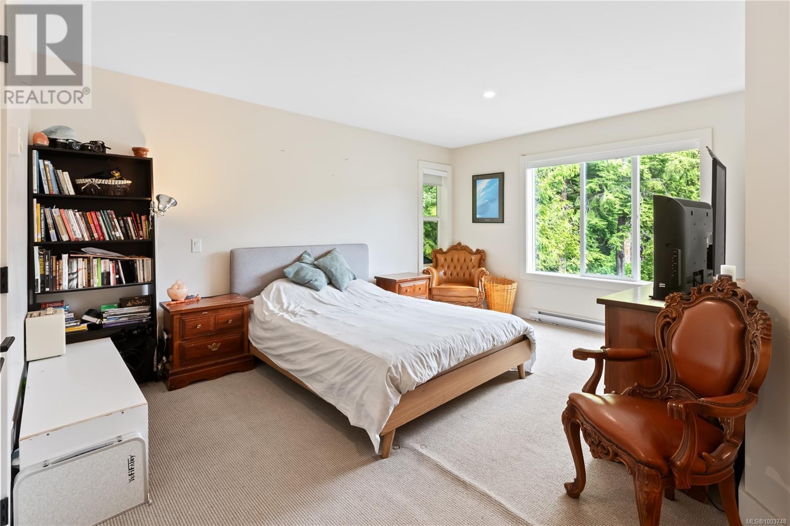 19 625 Hellesen Dr, Tofino