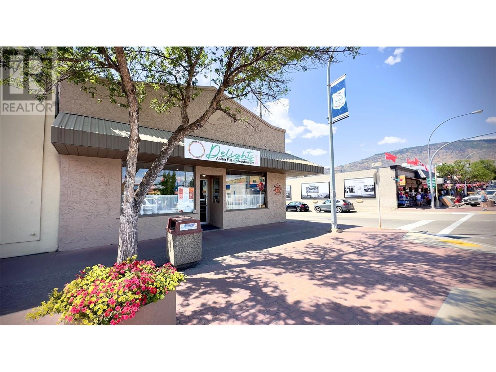  8323 Main Street, Osoyoos