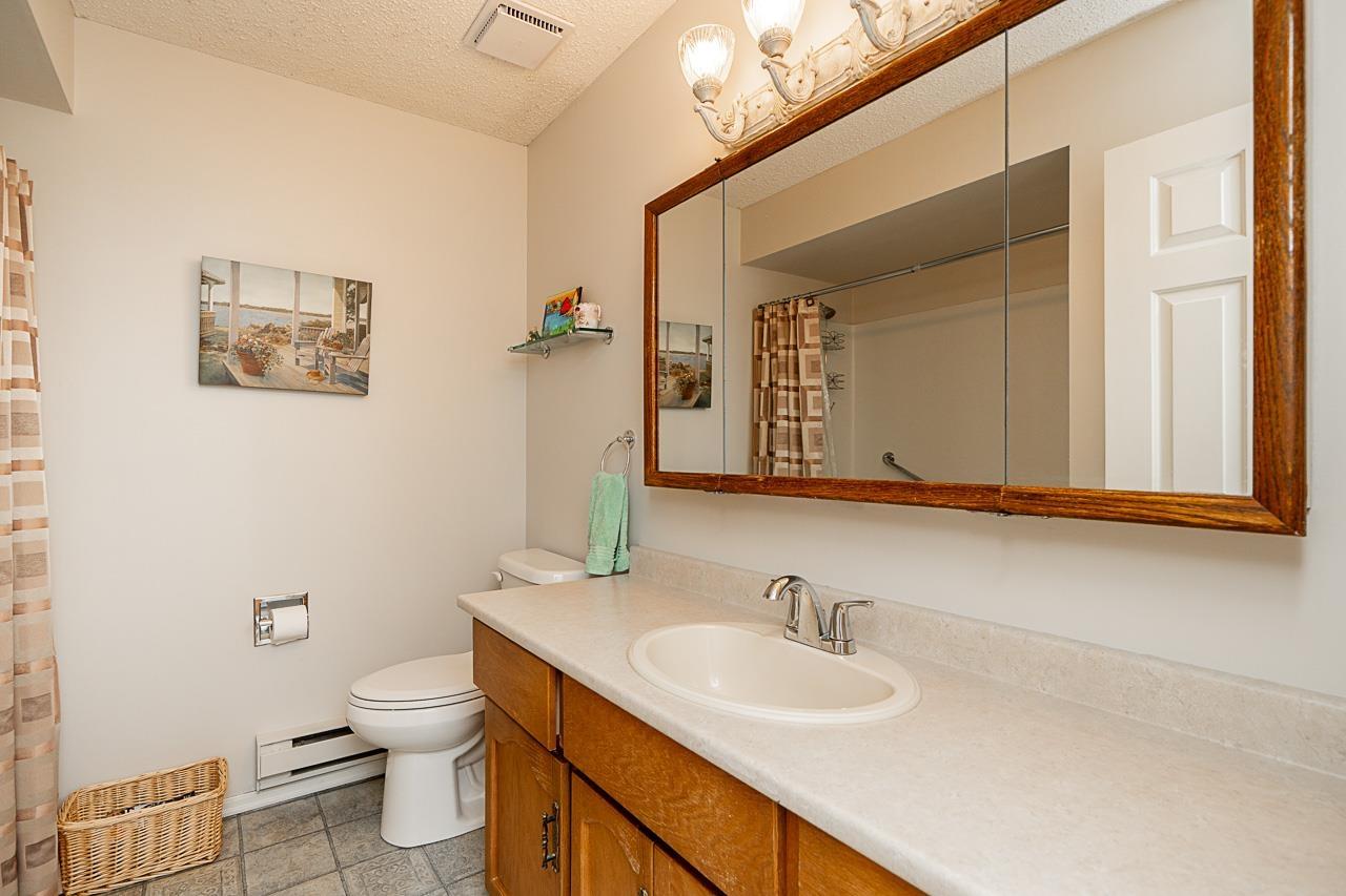 Photo 12 of 41 32959 George Ferguson Way, Abbotsford BC