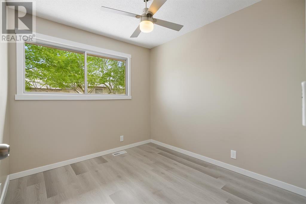 Single Family House for Sale in   Bermuda Drive NW Beddington Heights Calgary 