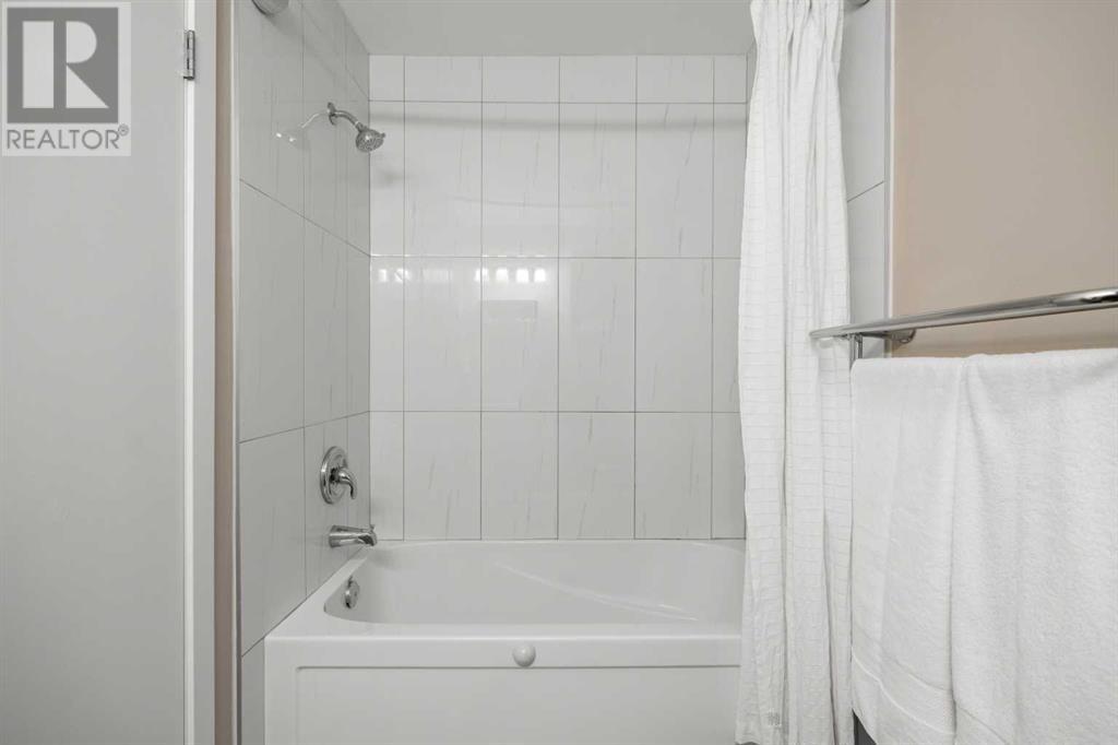 Single Family House for Sale in   Bermuda Drive NW Beddington Heights Calgary 