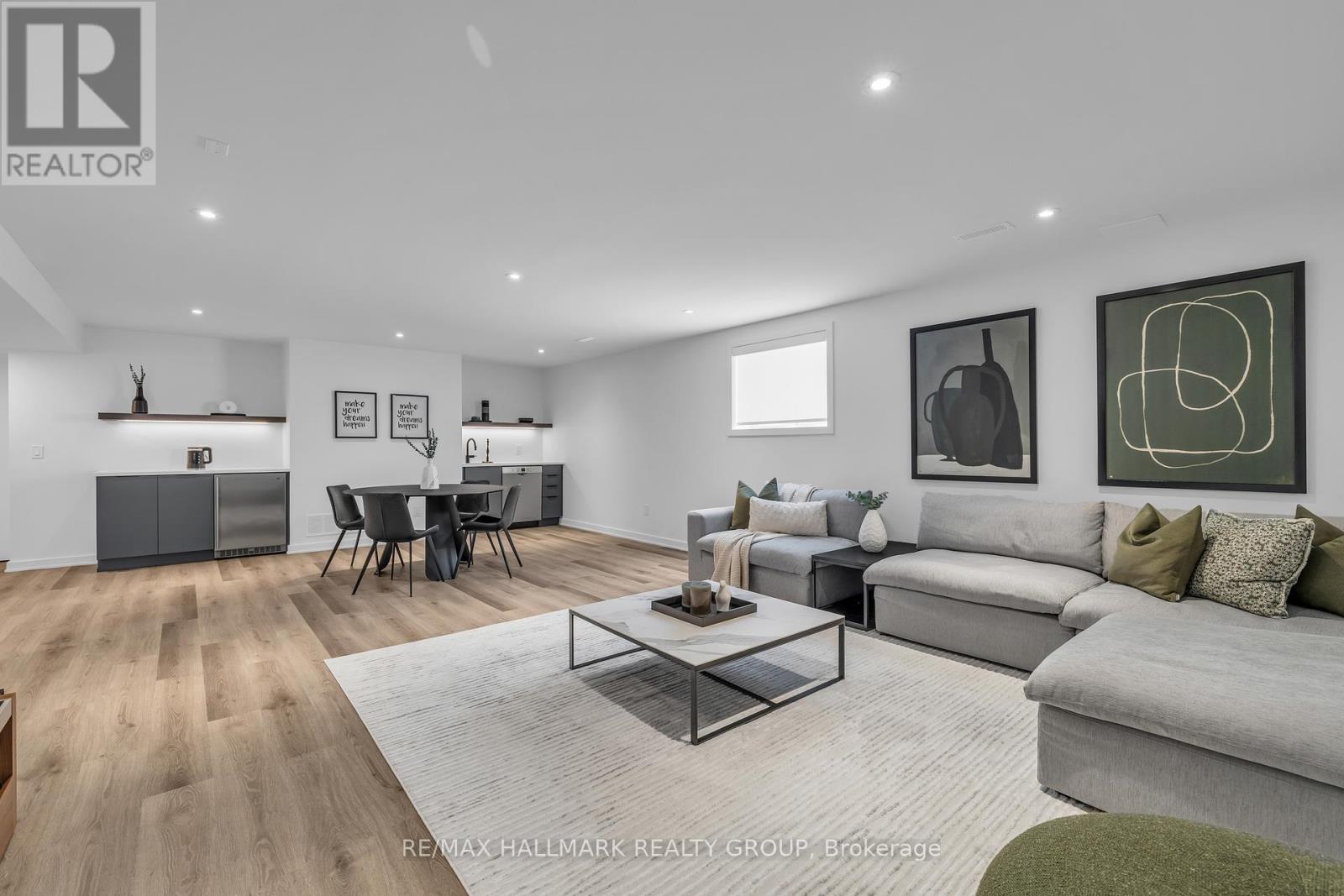 Photo 19 of 817 Chorus Drive, Ottawa ON