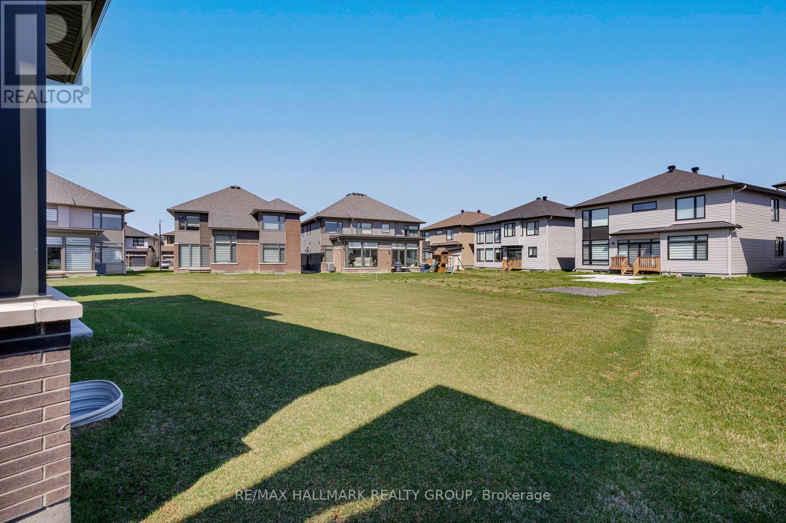 Photo 46 of 817 Chorus Drive, Ottawa ON