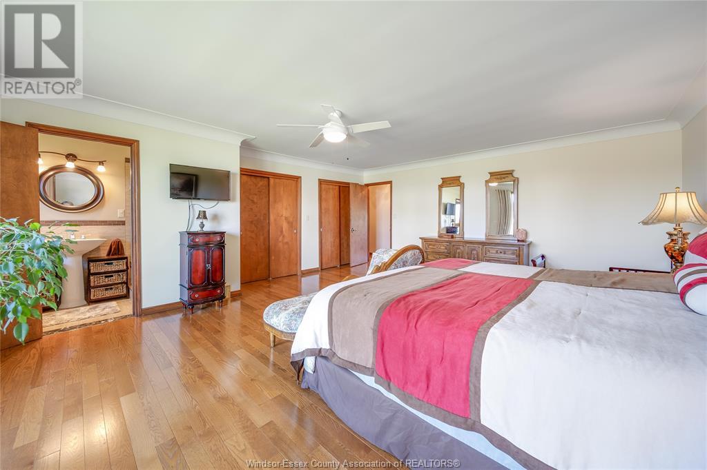 Photo 20 of 65 Bissonnette, Lakeshore ON